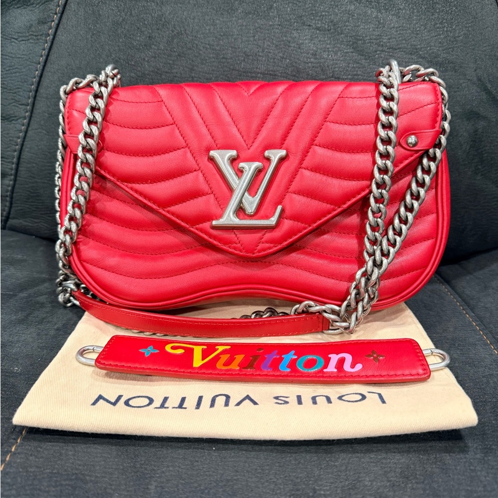 Louis Vuitton New wave Shoulder Bag MM Red Leather